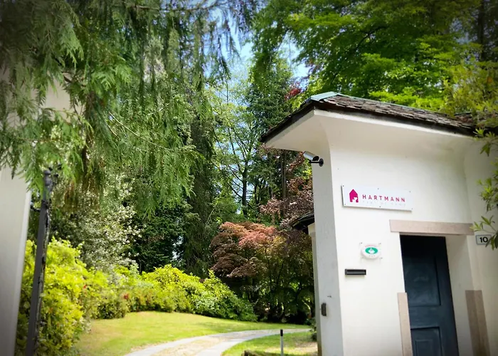 Hartmann Feel At Bed & Breakfast 4*